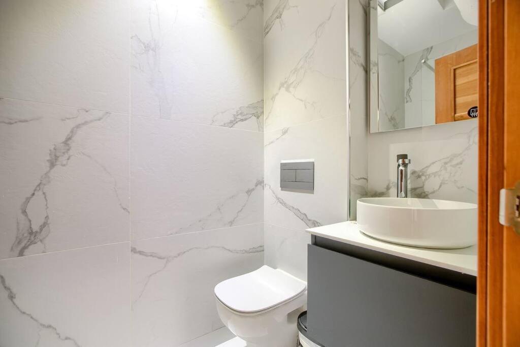 Apartment In The Center Of Madrid-Comenda-1-I Eksteriør bilde